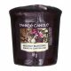  Tradicionalna parafinska svijeća Moonlit Blossoms Yankee Candle 1 kom.