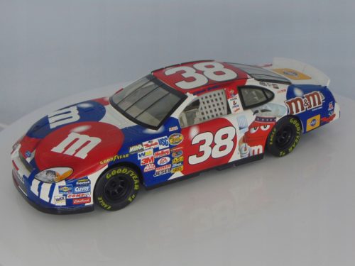  AKCIJA 2004 SADLER #38 M&M's FORD NASCAR 1:24