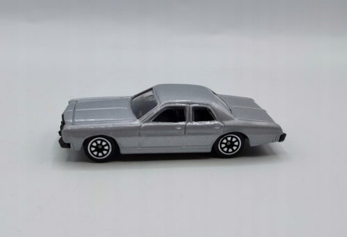  model, srebrni 1976 Dodge Coronet Custom 7.3cm