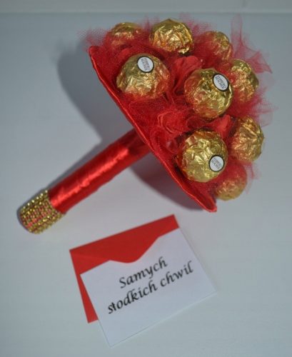  Divan buket slatkiša Ferrero Rocher poklon 24 cm